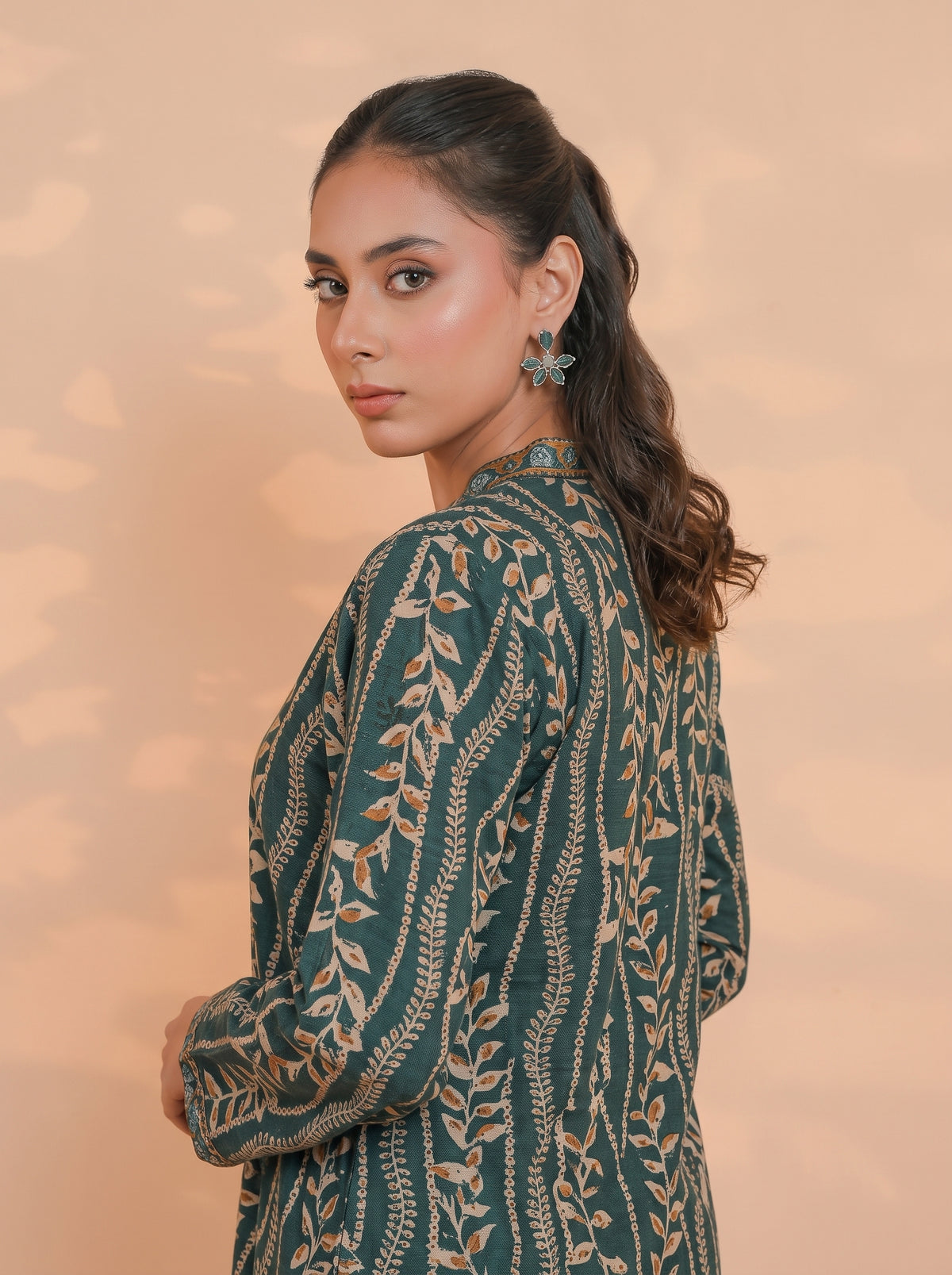 3 Piece Golden Zari Khaddar Suit (Unstitched)
