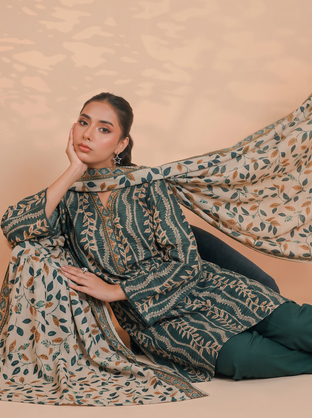 3 Piece Golden Zari Khaddar Suit (Unstitched)