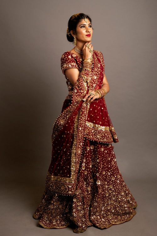 Model wearing Anaar Embroidered Kurta